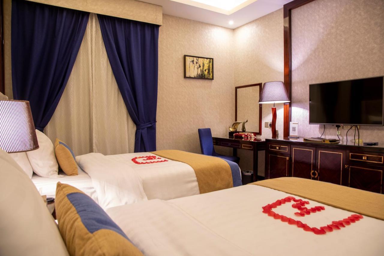 فندق هوليداي الخليج الرياض - Holiday Al Khaleej Hotel Exterior photo