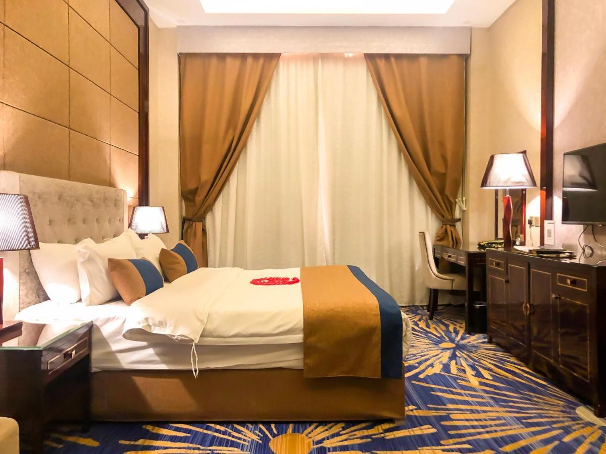 فندق هوليداي الخليج الرياض - Holiday Al Khaleej Hotel Exterior photo