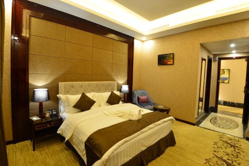 فندق هوليداي الخليج الرياض - Holiday Al Khaleej Hotel Exterior photo