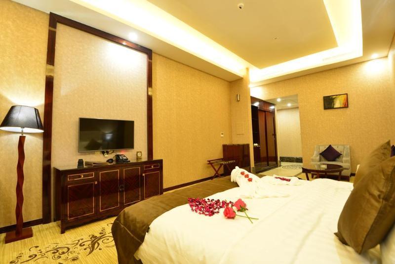 فندق هوليداي الخليج الرياض - Holiday Al Khaleej Hotel Exterior photo