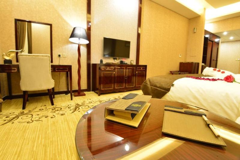 فندق هوليداي الخليج الرياض - Holiday Al Khaleej Hotel Exterior photo