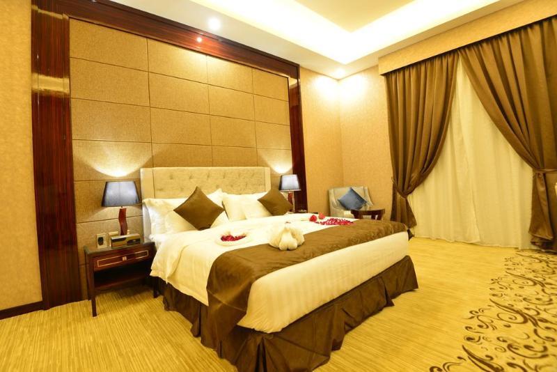 فندق هوليداي الخليج الرياض - Holiday Al Khaleej Hotel Exterior photo