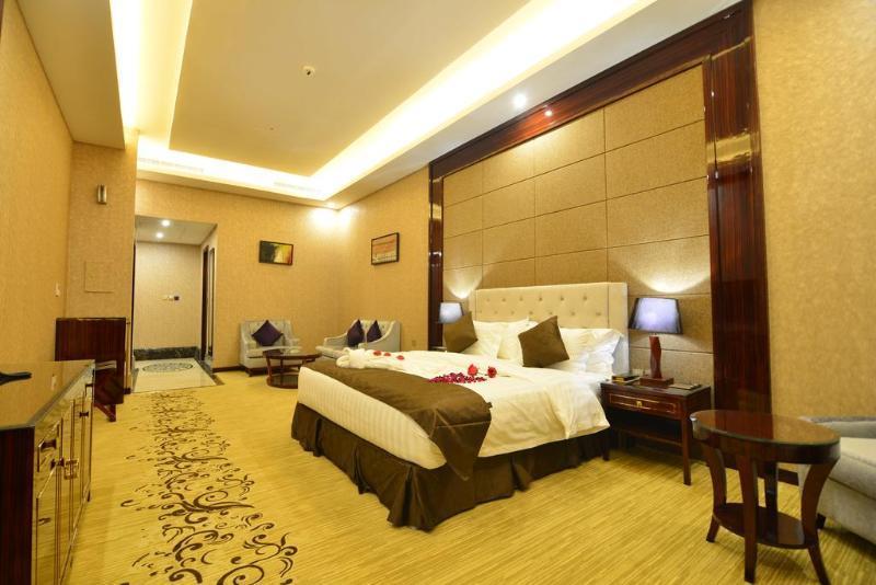 فندق هوليداي الخليج الرياض - Holiday Al Khaleej Hotel Exterior photo
