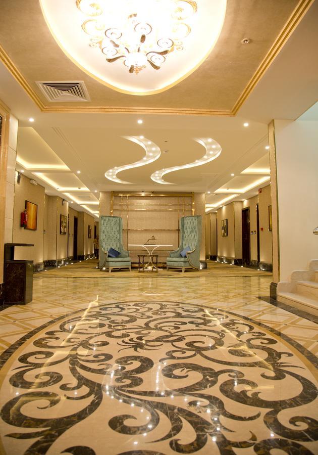 فندق هوليداي الخليج الرياض - Holiday Al Khaleej Hotel Exterior photo