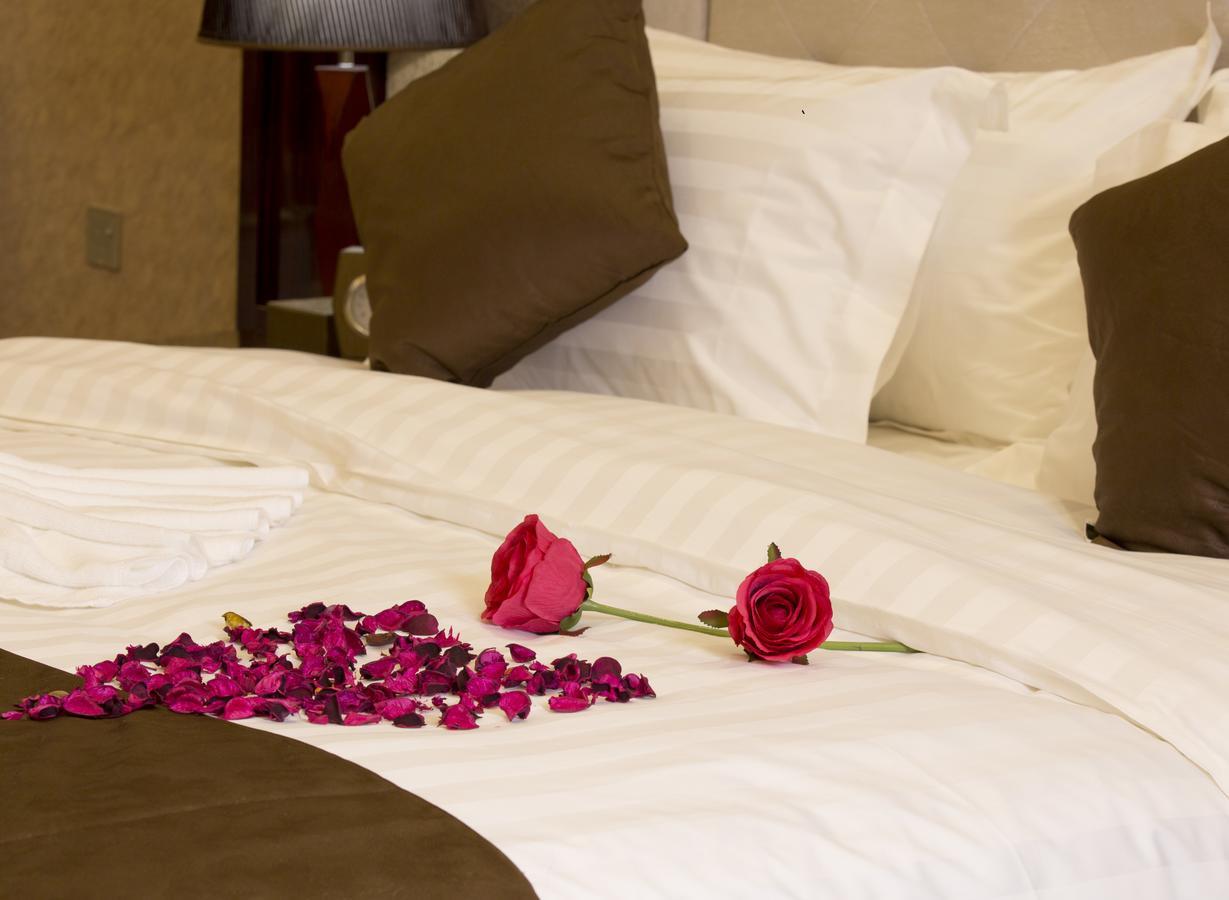 فندق هوليداي الخليج الرياض - Holiday Al Khaleej Hotel Exterior photo