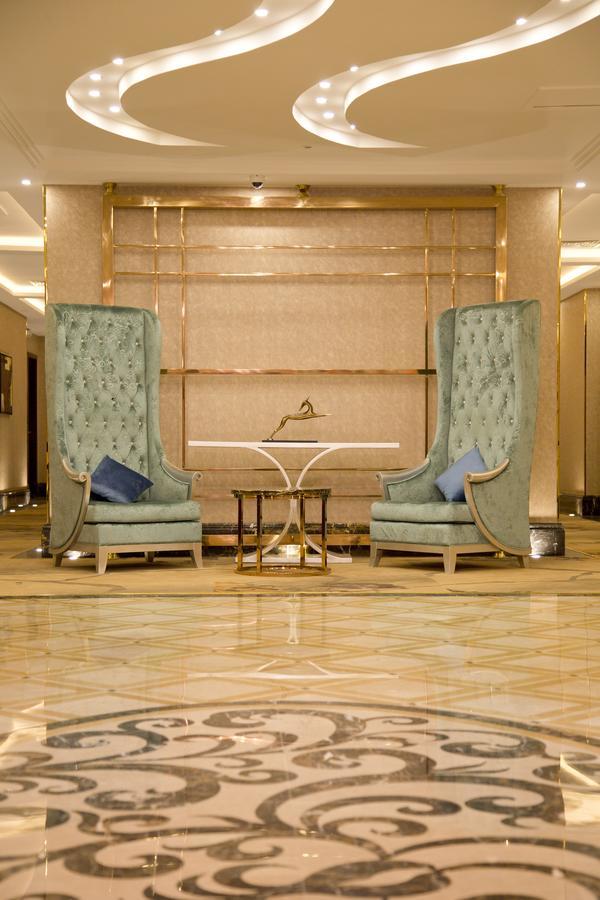 فندق هوليداي الخليج الرياض - Holiday Al Khaleej Hotel Exterior photo