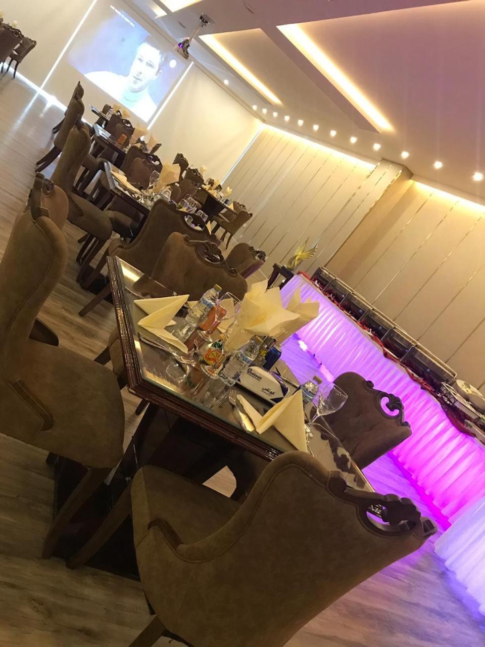 فندق هوليداي الخليج الرياض - Holiday Al Khaleej Hotel Exterior photo